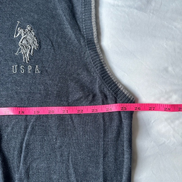 Old Money U.S. Polo Assn. 2XL knitted V-neck sweater vest Gray Emblem Size L - Picture 6 of 8